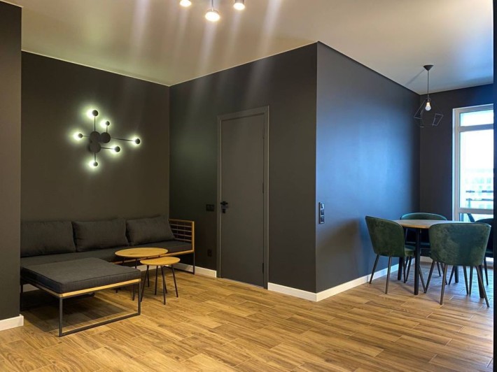 Дизайнерська 3 к квартира біля Міського Озера - фото 1