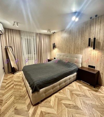 Стильна двокімнатна квартира на подолі. Новобудова. - фото 1