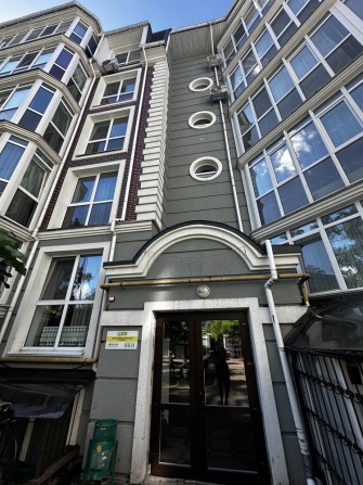 Здам в довгострокову оренду велику 1к квартиру - фото 1