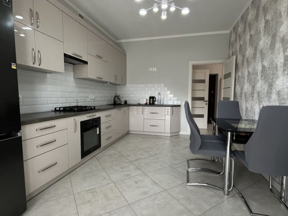 Центр.частин,р-н Прикарпат.університ.ЖКзакрит.типу.Новоб.Сучасна,укомп Ивано-Франковск