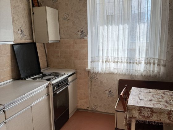 1 кімн Східний 3 , 3/9 поверх, з меблями і технікою Кривой Рог