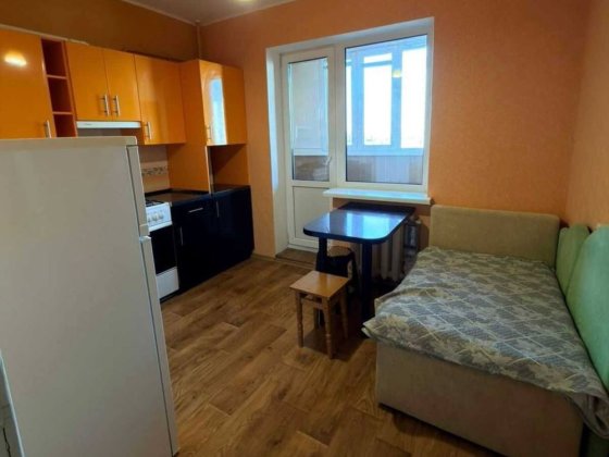 Трц Екватор Браїлки парковка у дворі Полтава