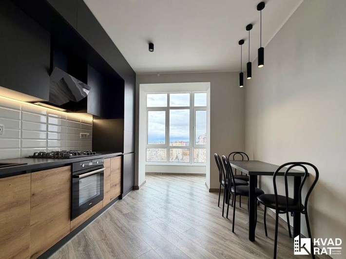 Оренда просторої 2 кім квартири поруч з центром - фото 1