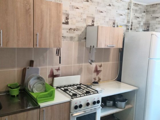 Кривий Ріг. Вул. Героїв Маріуполя оренда 1 кімн. 2й поверх на 2-4 люди Кривой Рог