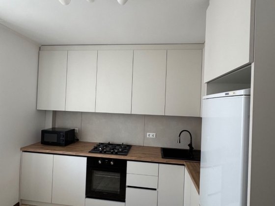 Оренда 2к. квартири біля 24 ліцею