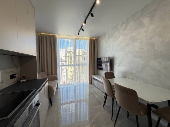 Оренда 1-кім. квартири в ЦЕНТРІ з закритим паркінгом! Ровно