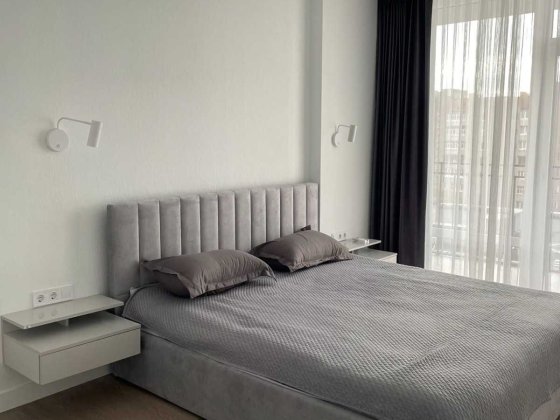 Оренда центр Коновальця Мельника Ивано-Франковск