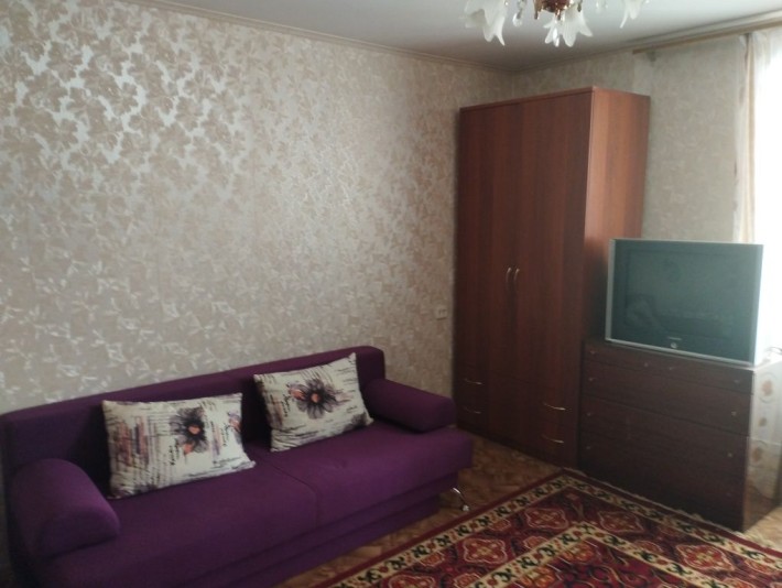 Оренда 1-х квартири на Уварова 8 от хозяіна - фото 1