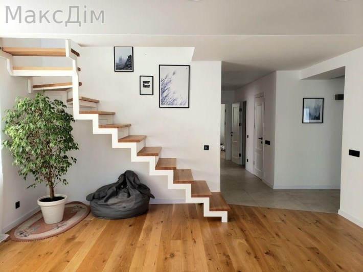 Оренда чотирикімнатної квартири на Канаді. - фото 1