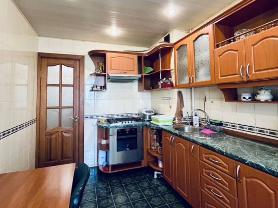 Поділ окремі кімнати гарний стан все поряд Полтава