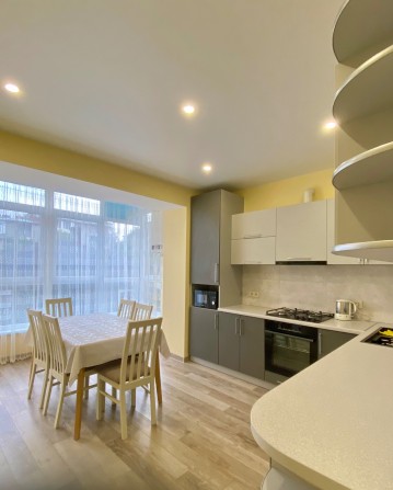 Оренда сучасної 2 кімнатної квартири в центрі. - фото 1