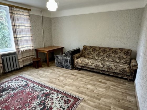 1-кімн. квартира, вул.Чехова (р-н гот, Буковина) Черновцы