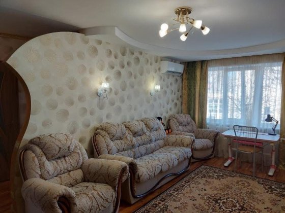 Браїлки поруч зупинка гарний стан вільна Полтава