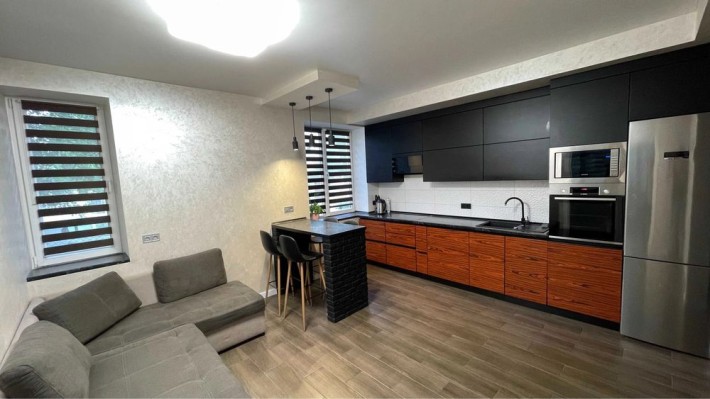 Довготривала оренда 2-х кімнатна квартира по вул. В. Великого - фото 1