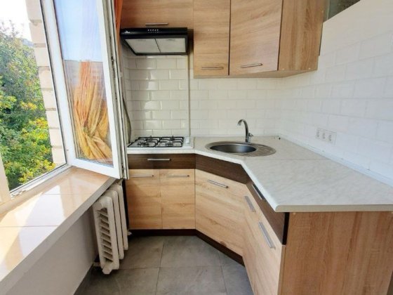 Оренда 1 кімнатної, ЕНТУЗІАСТІВ (р-н 5рки), МЕБЛІ та ТЕХНІКА, балкон! Чернівці