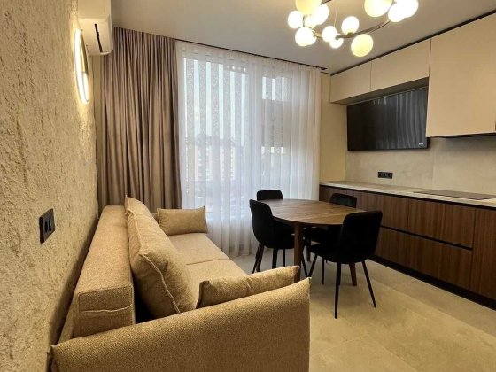 Перша здача! Простора 2-кімнатна квартира біля міського озера Ивано-Франковск