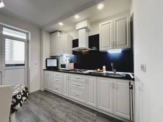 Оренда однокімнатноі квартири в новому будинку Полтава