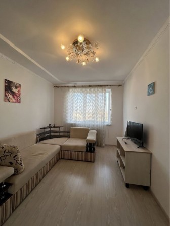 Оренда 1-кімнатної квартири біля Велмарту - фото 1