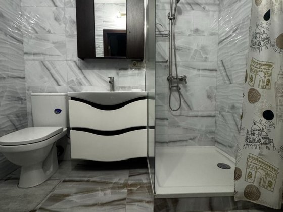 Оренда просторої однокімнатної квартири (Гурія Бухала) Ровно