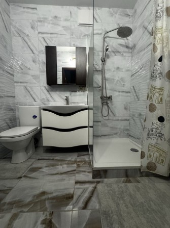 Оренда просторої однокімнатної квартири (Гурія Бухала) - фото 1