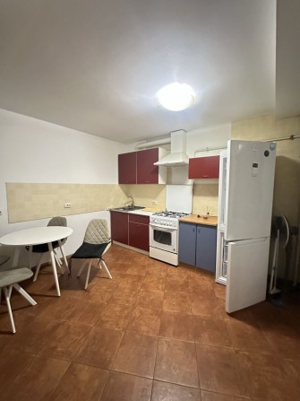 Браїлки, 1 кімнатна студія, 9000грн + комунальні - фото 1