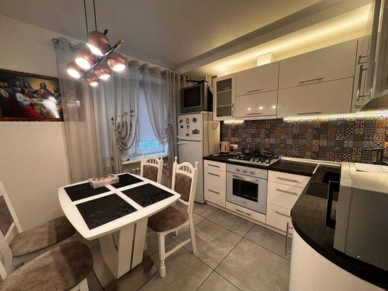 Здається в оренду  2к квартира по вул. М. Грушевського Черкаси