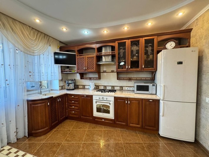 Оренда дворівневої квартири в центрі міста.Новобудова. Котел. ІНВЕРТОР - фото 1