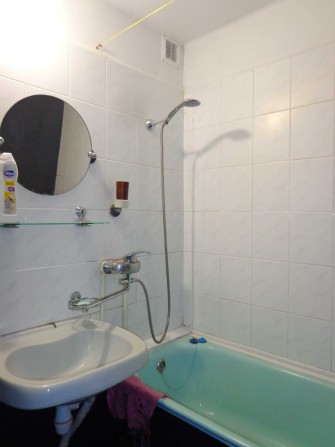 1 кім кв. ЦЕНТР, МИТНИЦЯ спуск Палац Одружень. Меблі, частково техніка - фото 1