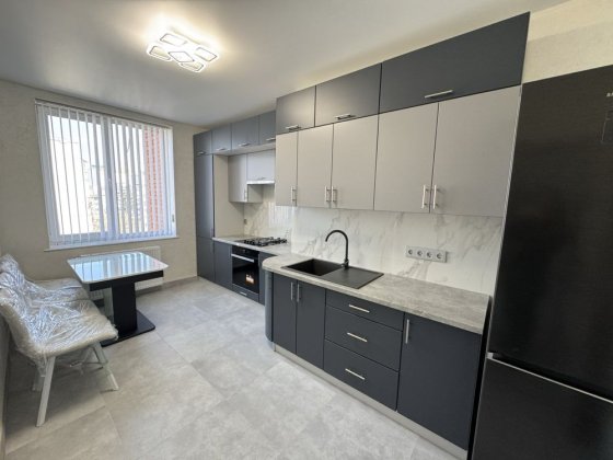 Здається 3-кімнатна новобудова Майдан Черновцы