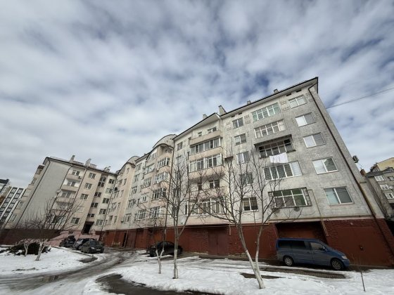 КЛАСНА 3-кім новобуд РУСЬКА (5хв до АТБ,піцерії ШО-ШО) (уважно опис)! Черновцы