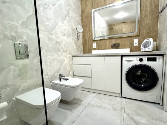 Оренда гарної трьохкімнатної новобудови Черновцы