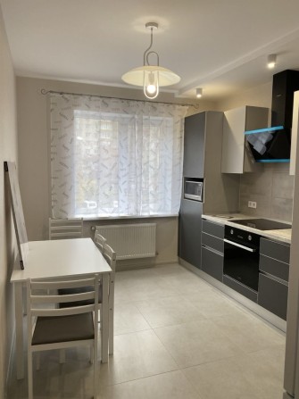 Здається 1-к квартира. Тихий центр. Елітний будинок. Новий євроремонт. - фото 1