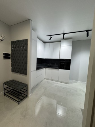 Перша здача!Оренда 1,5 кім.квартири а новобудові  ЖК West  Towers - фото 1