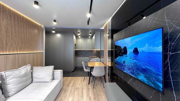 1к дизайнерська квартира ЖК Файна Таун | інвертор + батарея | власник - фото 1