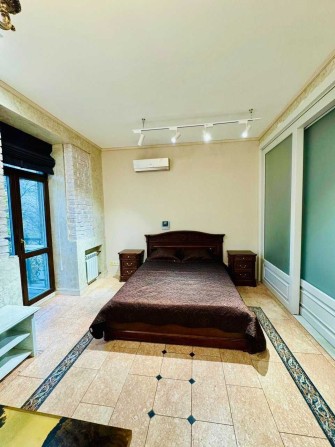 ТОП №1! Перша здача! Авторська квартира в історичному серці Подолу. - фото 1