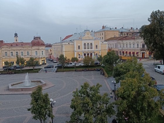 Власник! Центр, Площа філармонії .Однокімнатна квартира Черновцы