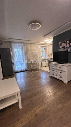 Оренда 2 к кв на вул.Коновальца 15 К 2  м.Печерськ Палац України - фото 1