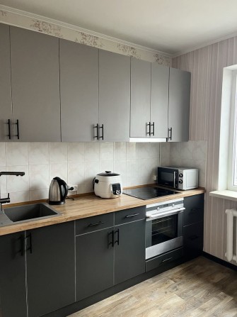 Трикімнатна квартира Милославська33, власник - фото 1