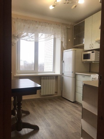 Двокімнатна, Голівуд,Левка Лук'яненка,дит.поліклініка - фото 1