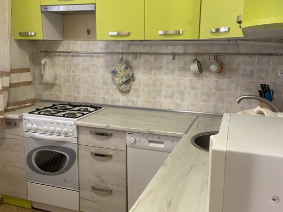 Чудова 2к роздільна, Воробйова 12, м Вокзальна пішки Киев