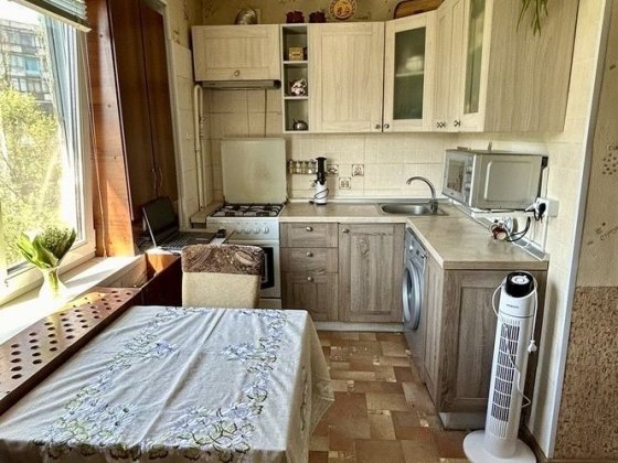 Оренда двокімнатної (однокімнатної) квартири від власника на Лісовому Київ