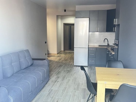 Стильна та простора 1-кімнатна квартира в центрі міста (новобудова). Чернигов