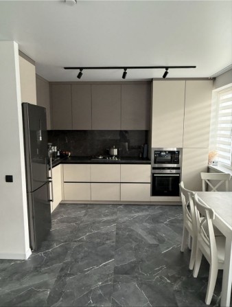 Оренда 2-х кімн на Легоцького - фото 1