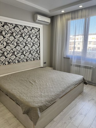 Оренда двокімнатноі квартири . Світло не вимикають . - фото 1