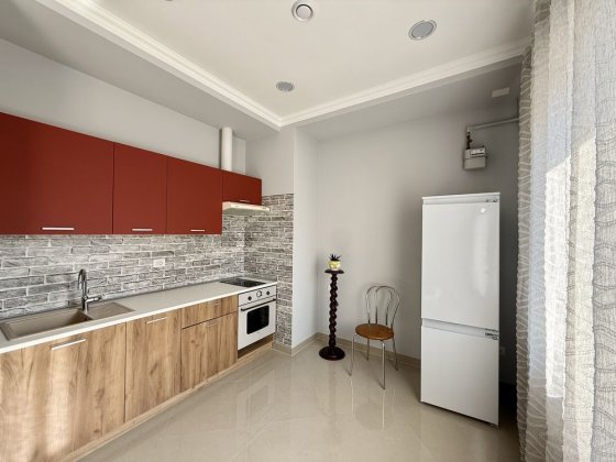 2к квартира в центрі + кухня - студія Черновцы