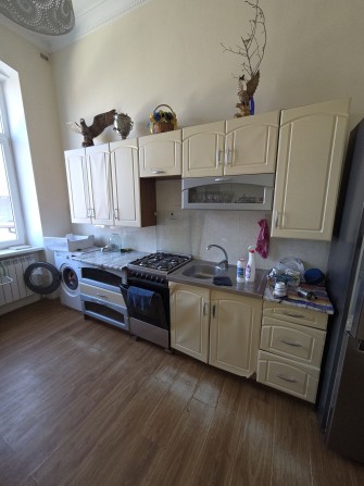 2 кімн.в центрі  з ремонтом - фото 1