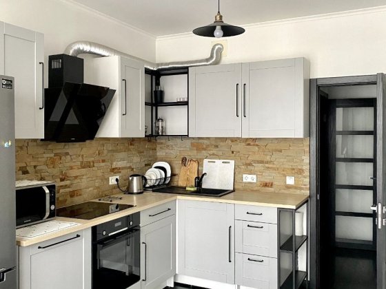 Здам простору 2х кімнатну квартиру, Драгоманова 2 а Київ