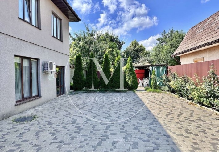 Автономний клубний будинок Соломʼянка Оренда 4к паркінг+двір 3 спальні - фото 1