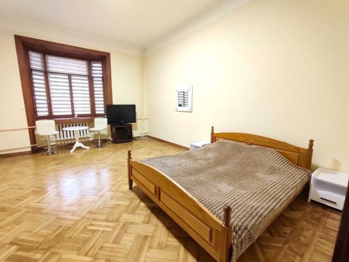 Оренда 1-кімн квартири вул. Університетська (Центр, вул. Кобилянська) - фото 1