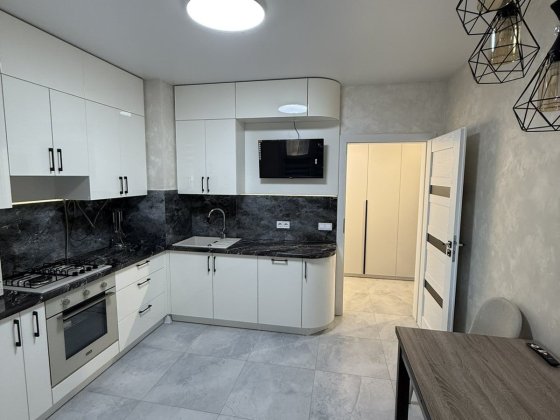 Оренда 1 кім квартири  .Новострой Черновцы